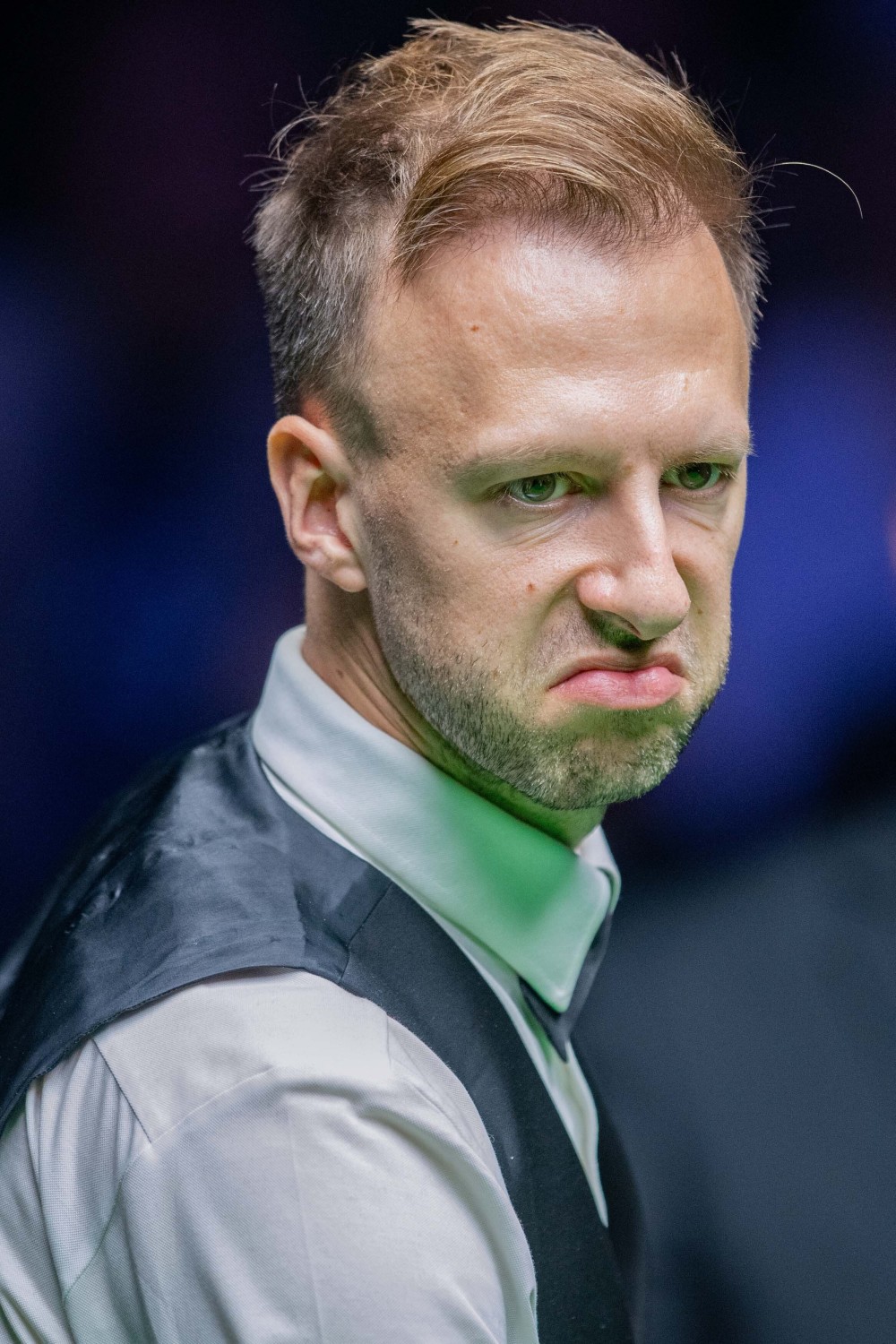 锋线锐利与 锋线锐利与